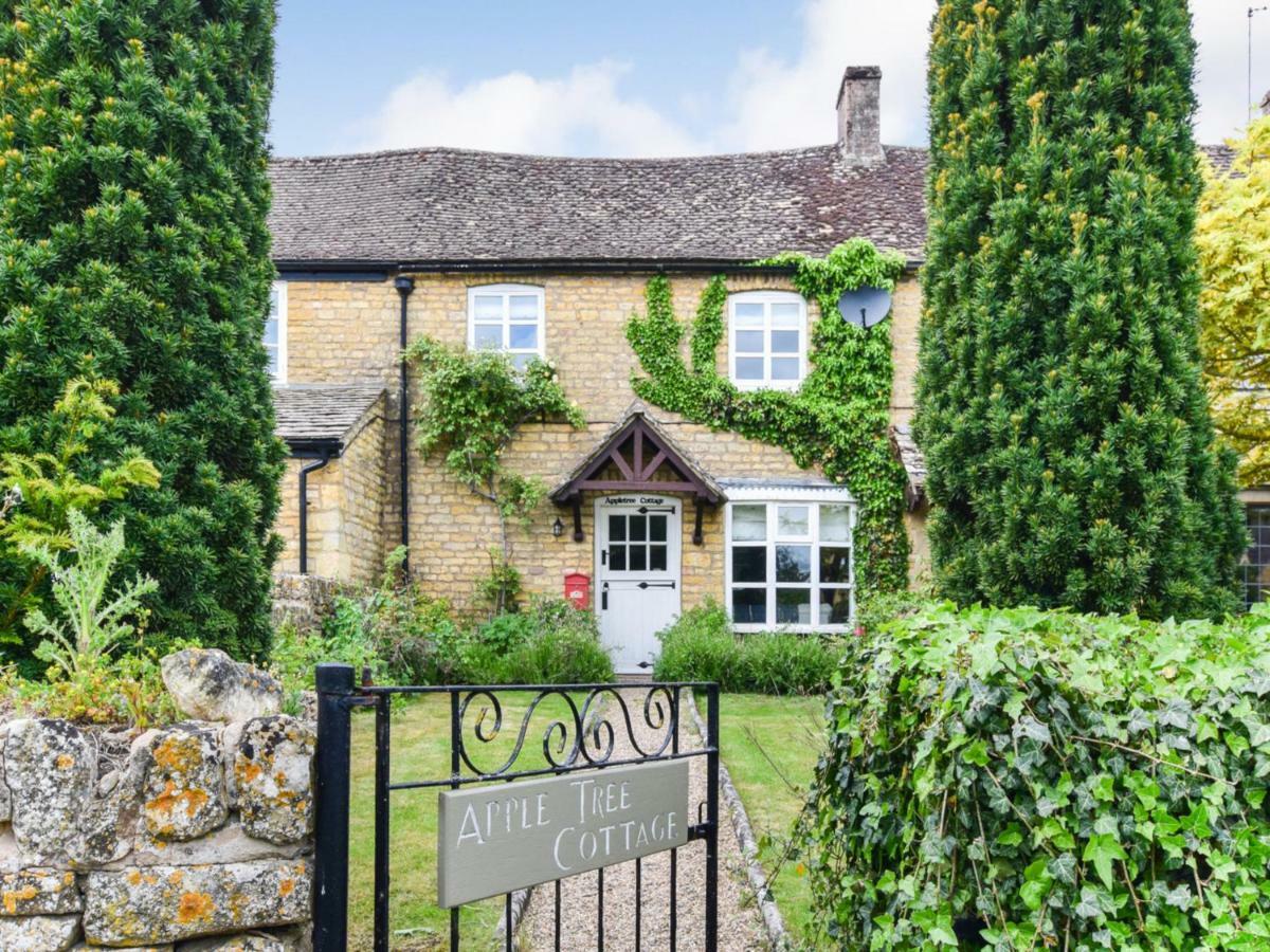 Appletree Cottage 水上伯顿 外观 照片